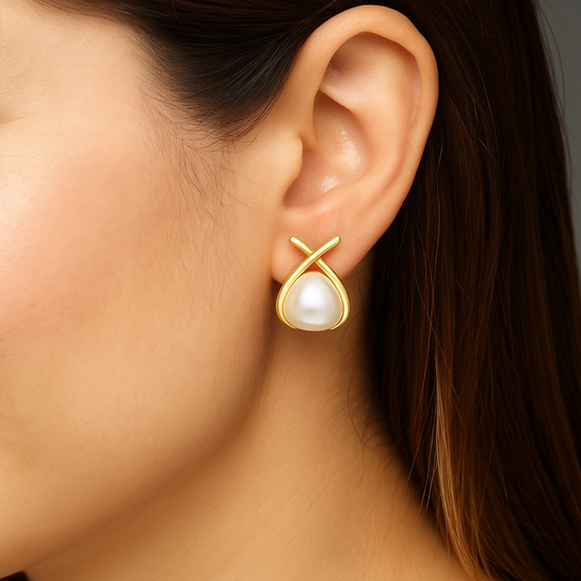 Miyaara Gold Pearl Stud Earrings – Elegant Everyday Classics